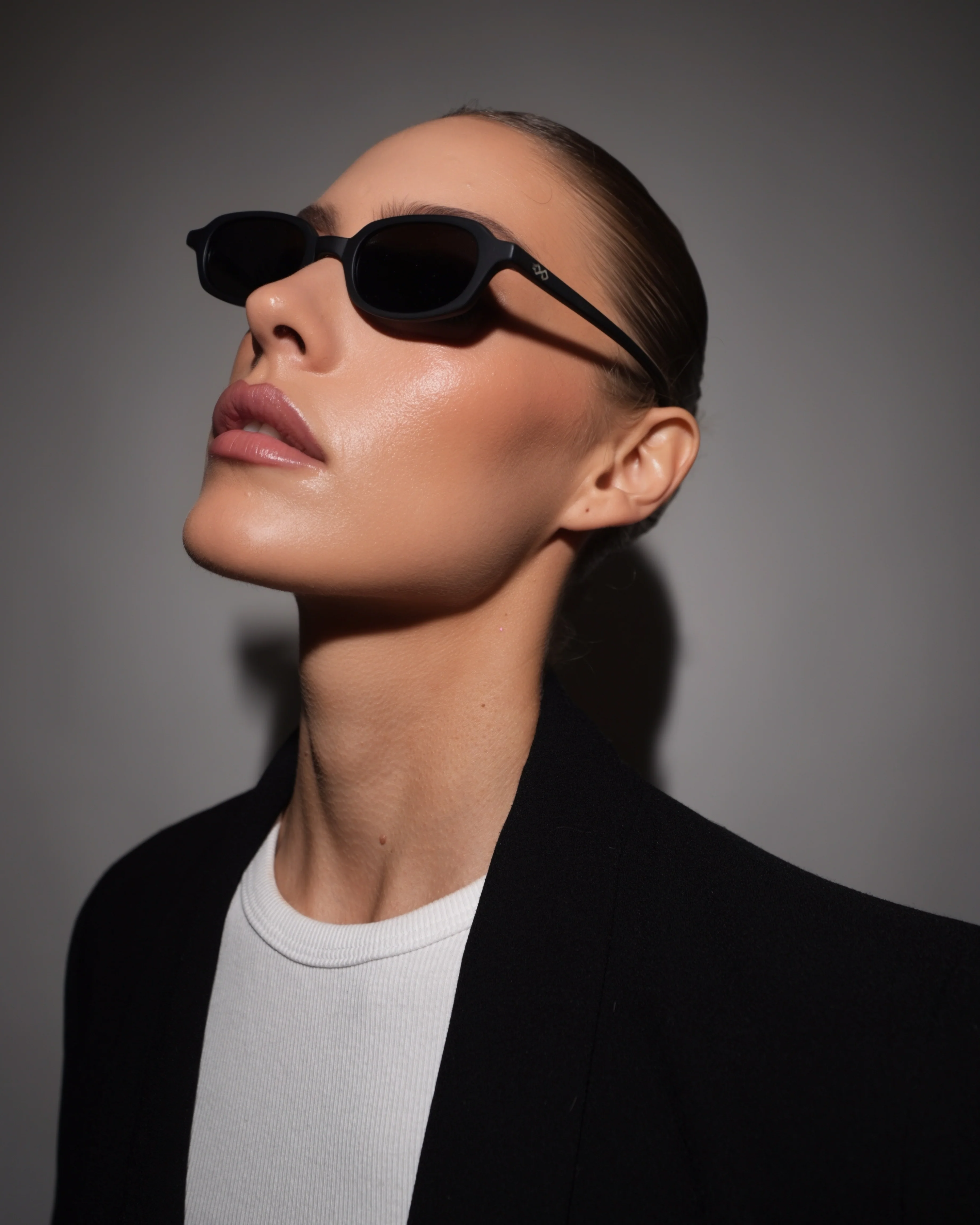 Carolyn - Black Matte Sunglasses - Image 3
