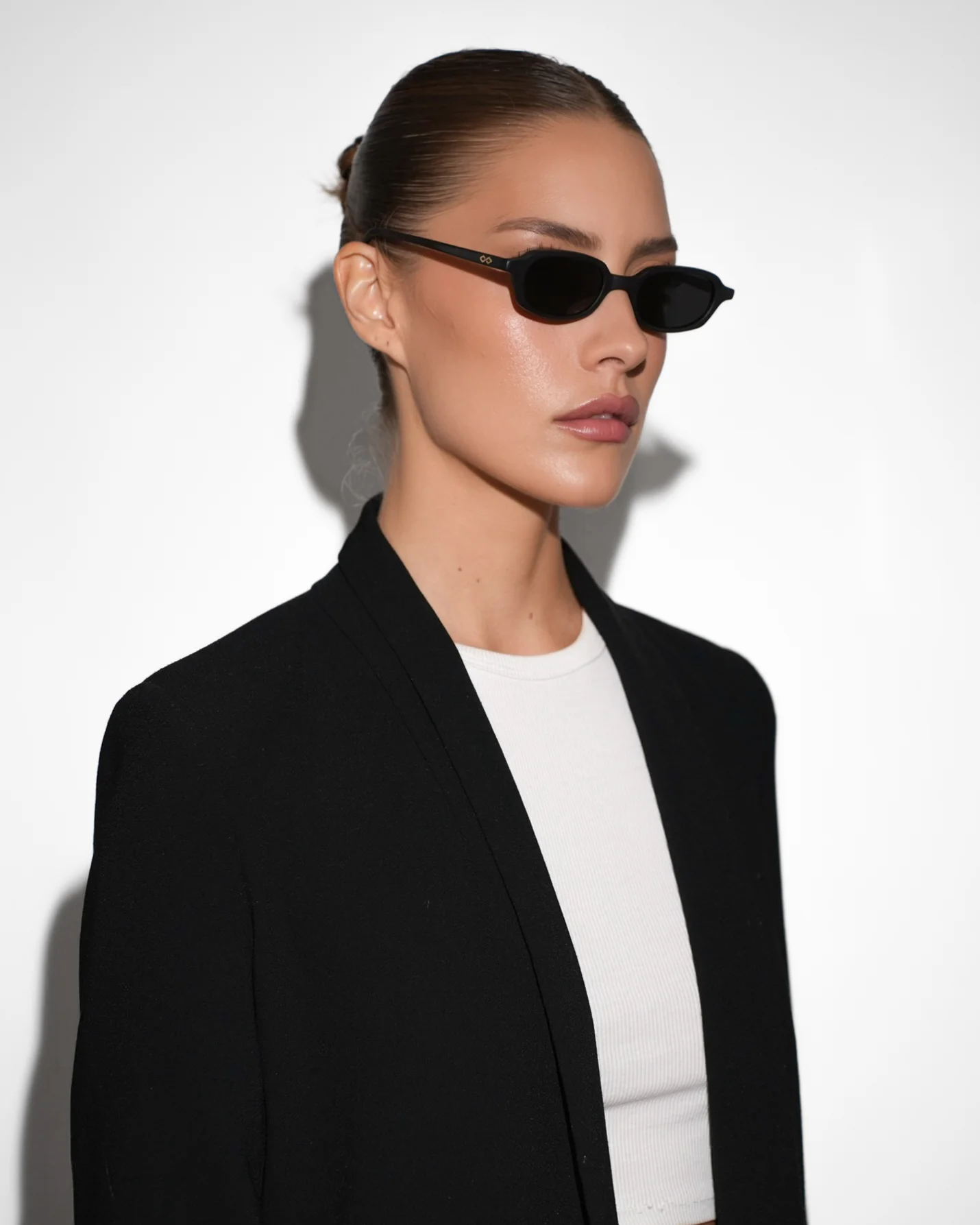 Carolyn - Black Matte Sunglasses - Image 4