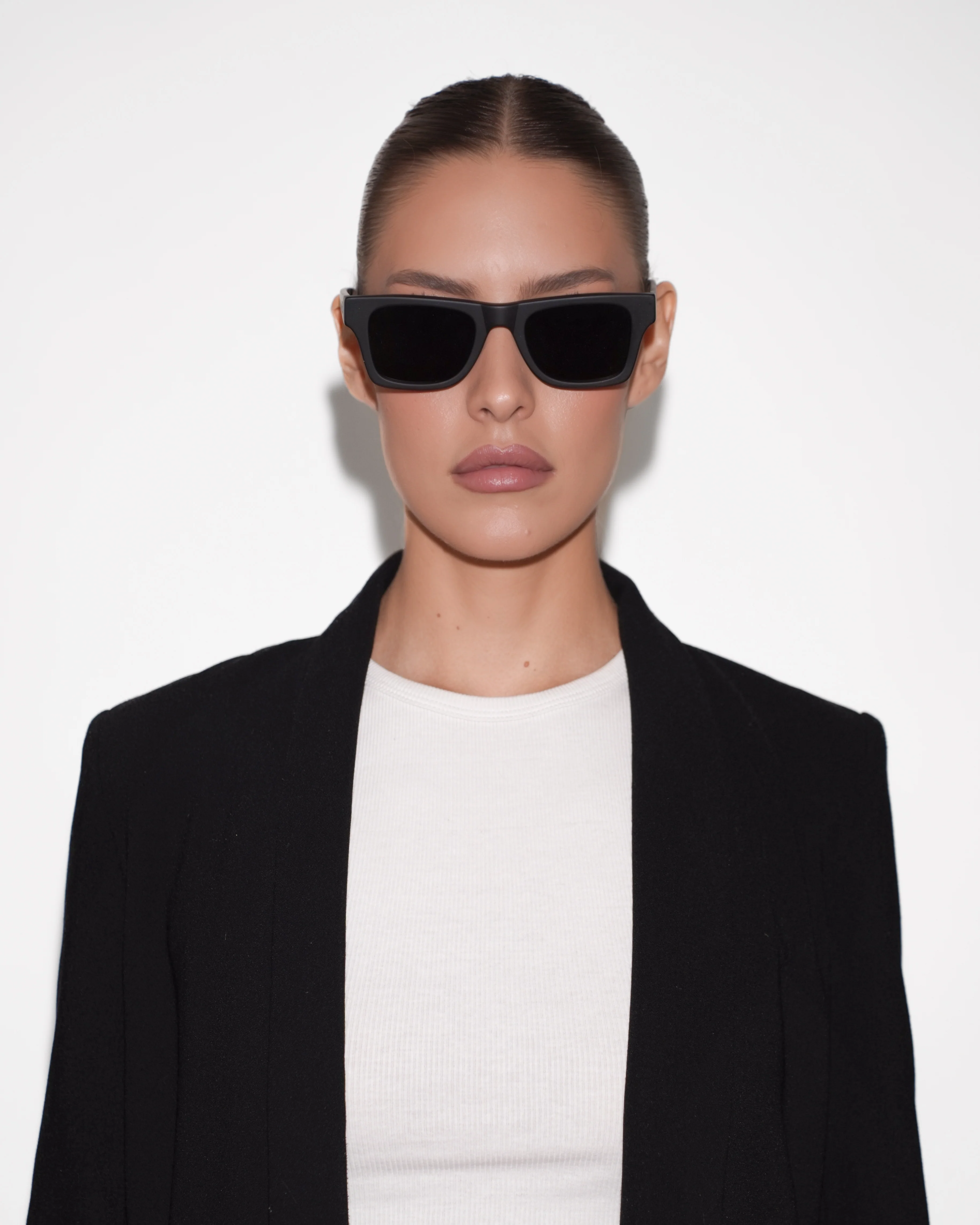Harper - Matte Black Sunglasses - Image 2