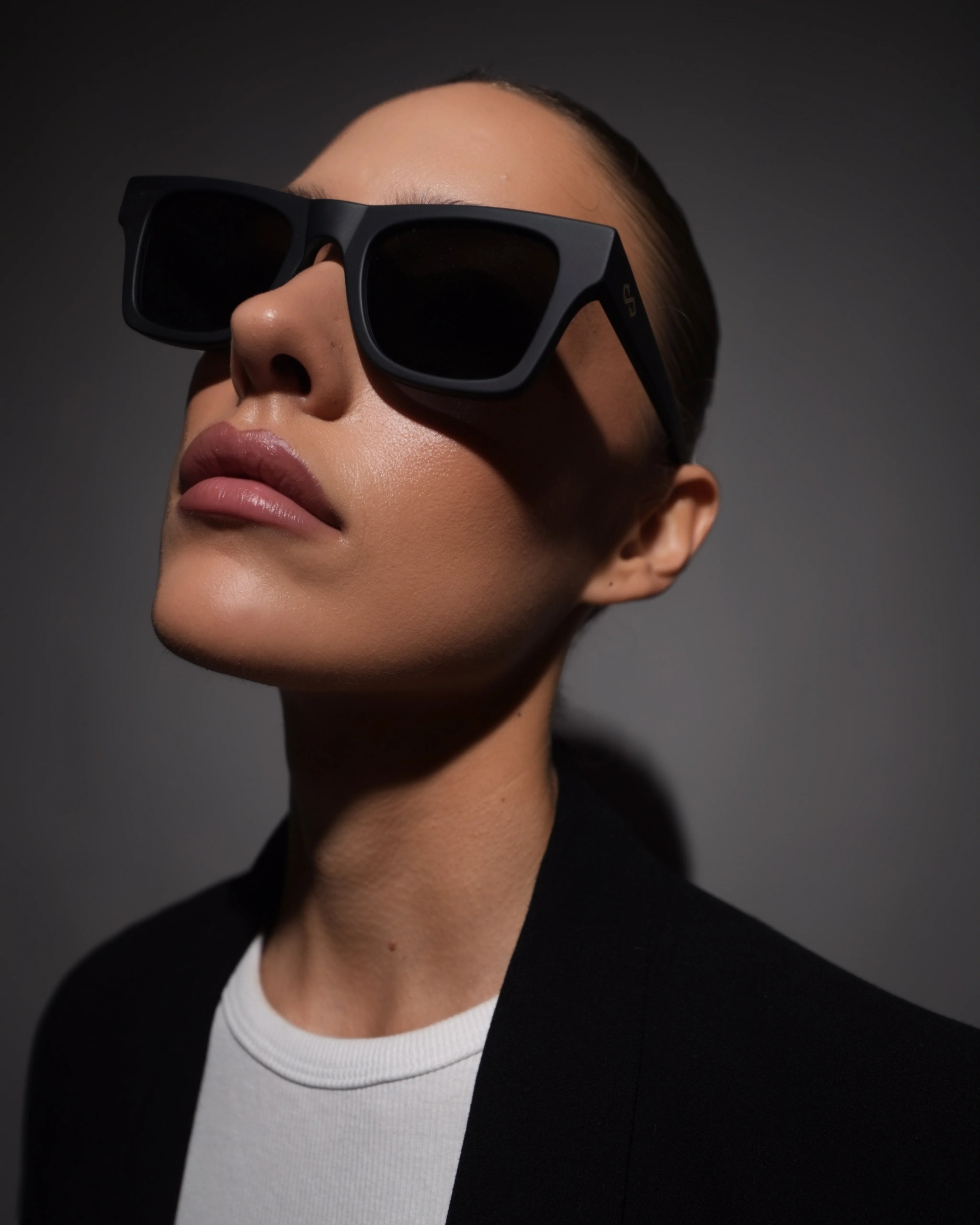 Harper - Matte Black Sunglasses - Image 3