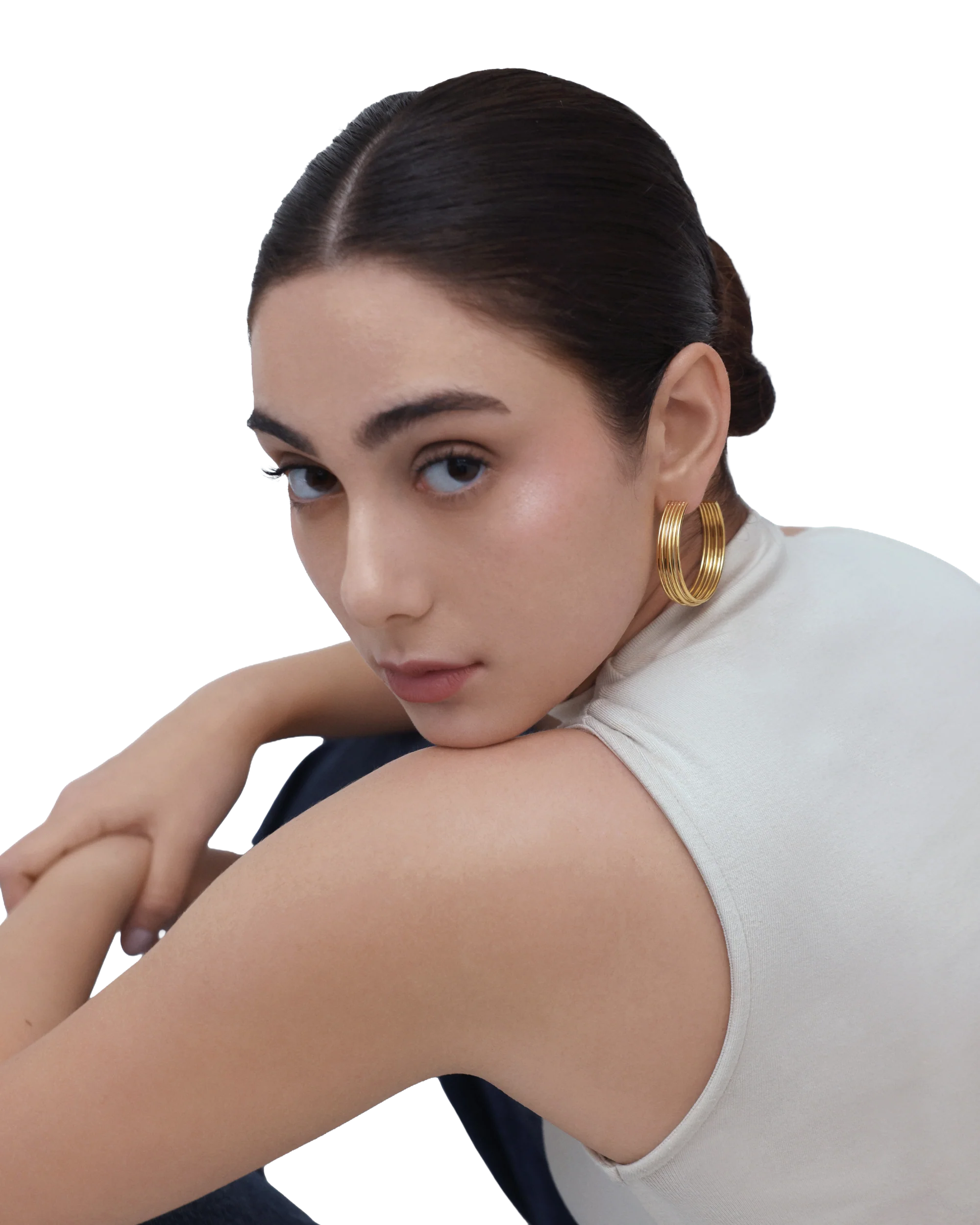 Muse Hoop (L) Earrings - Gold - Image 4